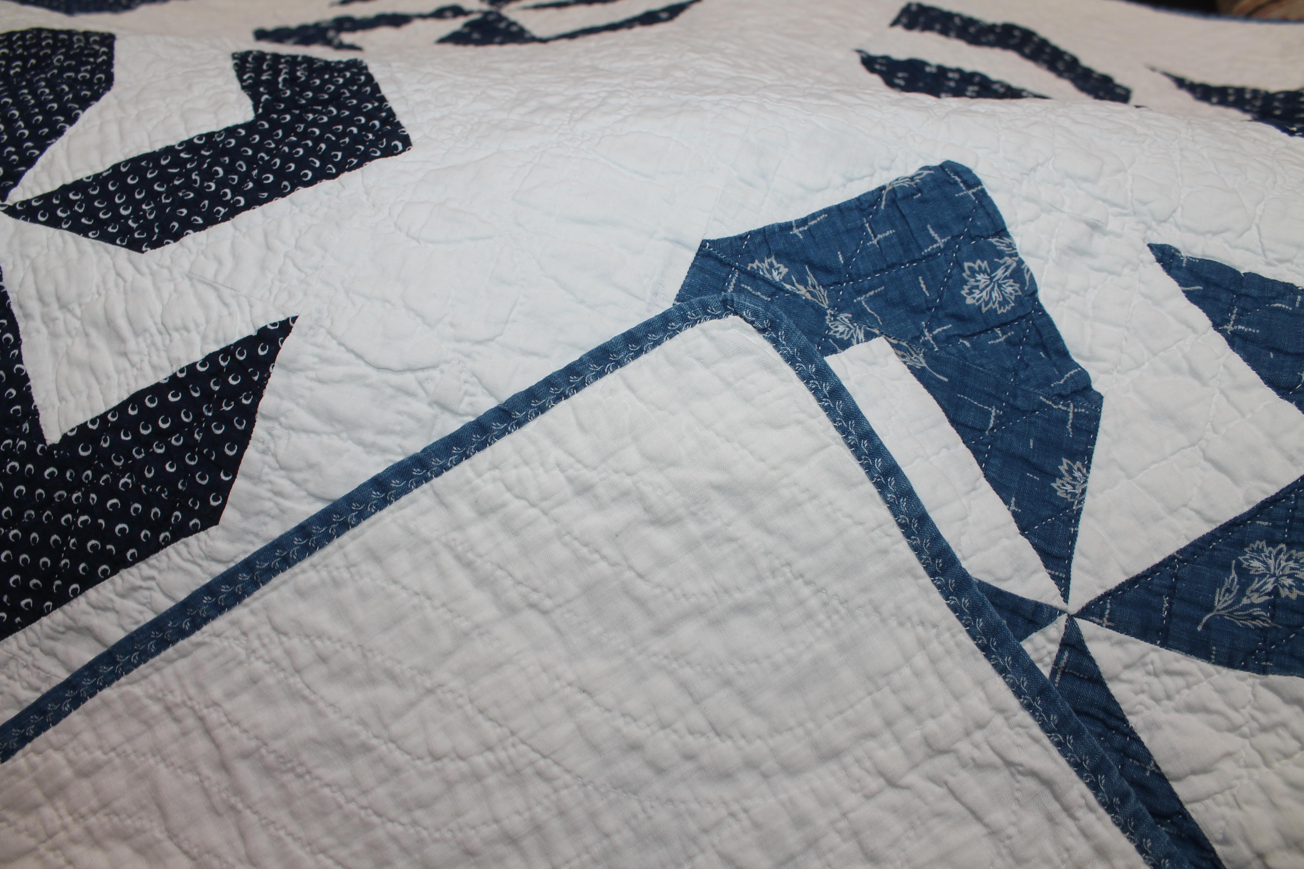 19Thc Whirling Logs Blue & White Quilt In Good Condition For Sale In Los Angeles, CA