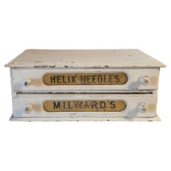 Cassetti portaoggetti "Helix Needles" verniciati di bianco 19Thc
