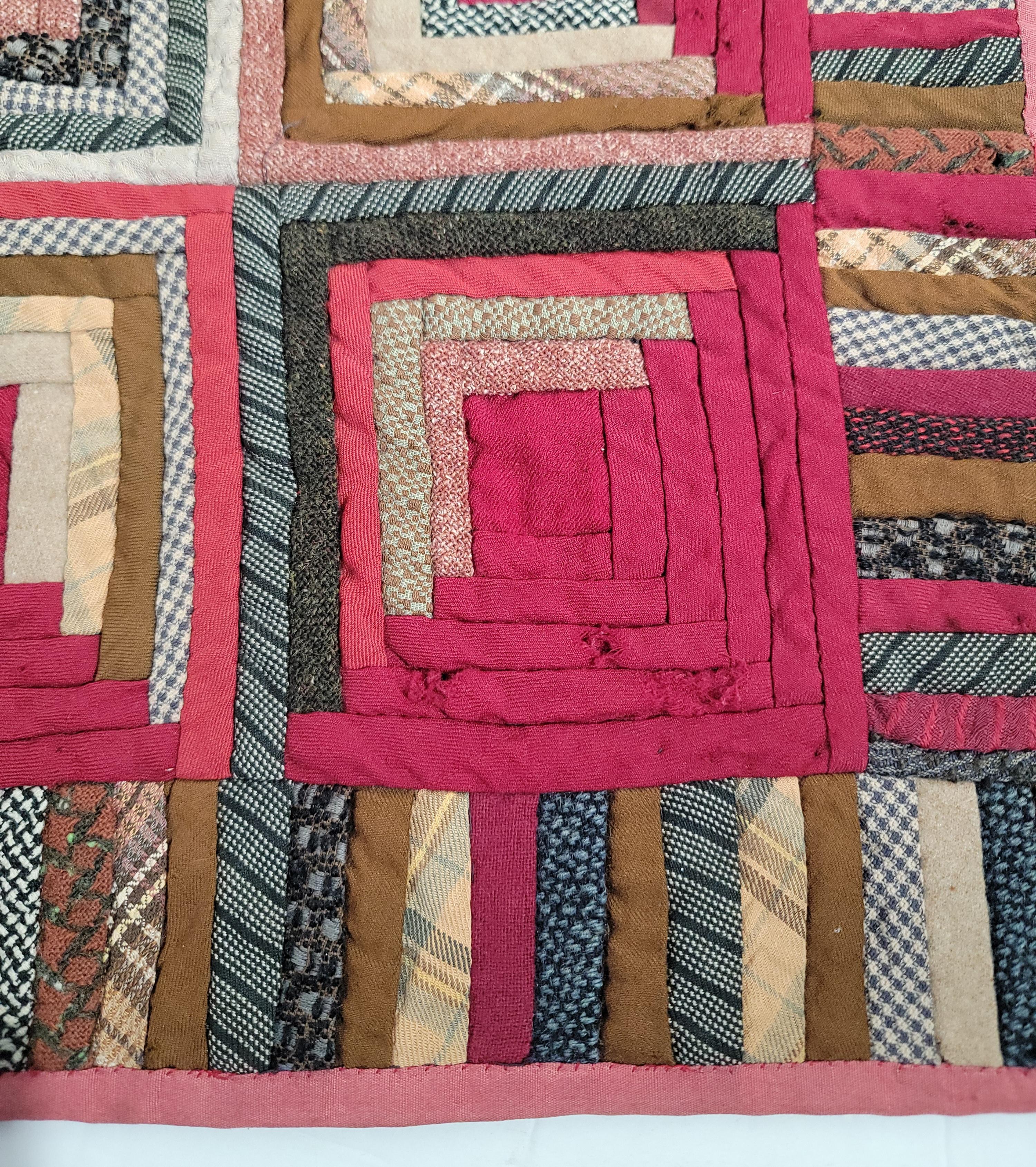 19Thc Wool Log Cabin Doll Quilt In Good Condition For Sale In Los Angeles, CA