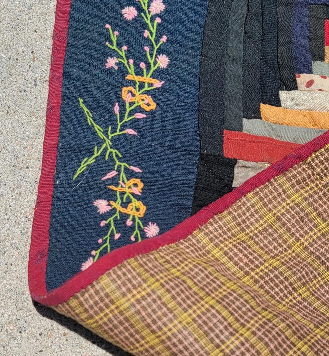 Quilt en laine du 19e siècle, Cabine en bois avec bordures brodées, Lancaster County PA en vente 3