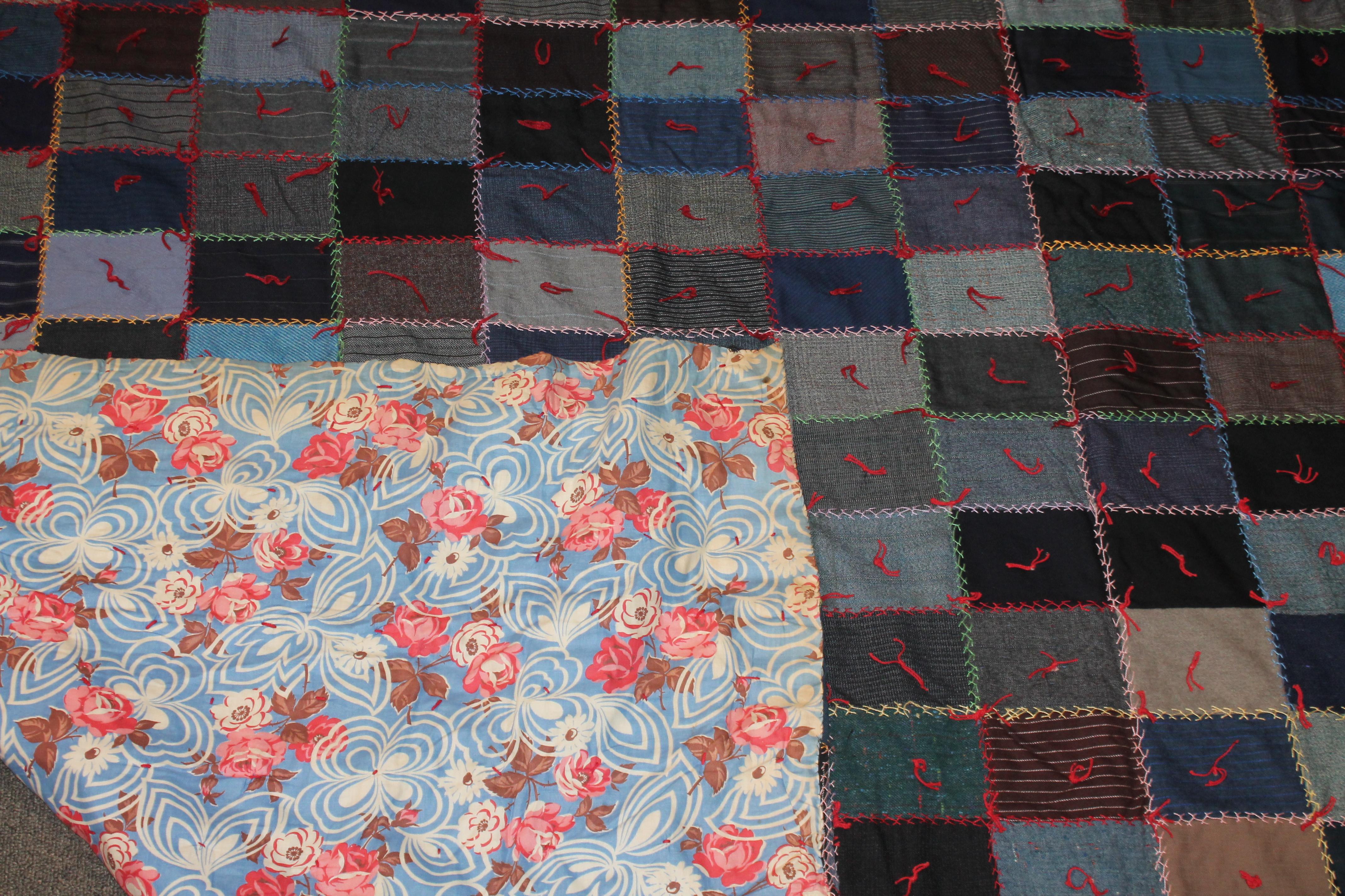 19th Century Wool One Patch Crazy Quilt In Good Condition For Sale In Los Angeles, CA
