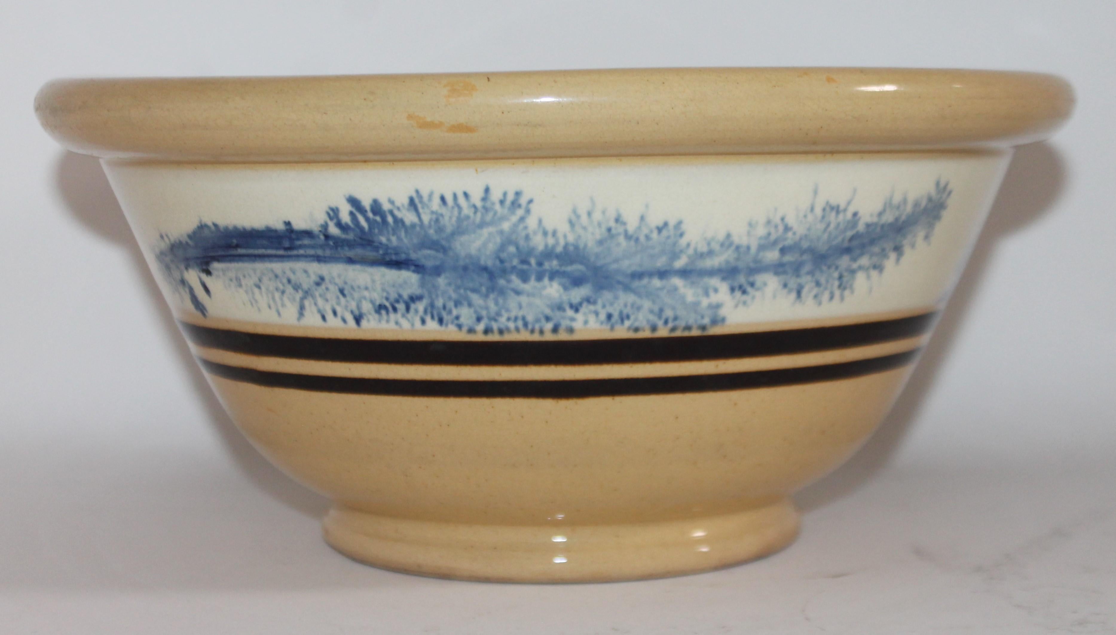 American 19th Century Yellow Ware in Seaweed Pattern Mixing Bowls, Pair For Sale
