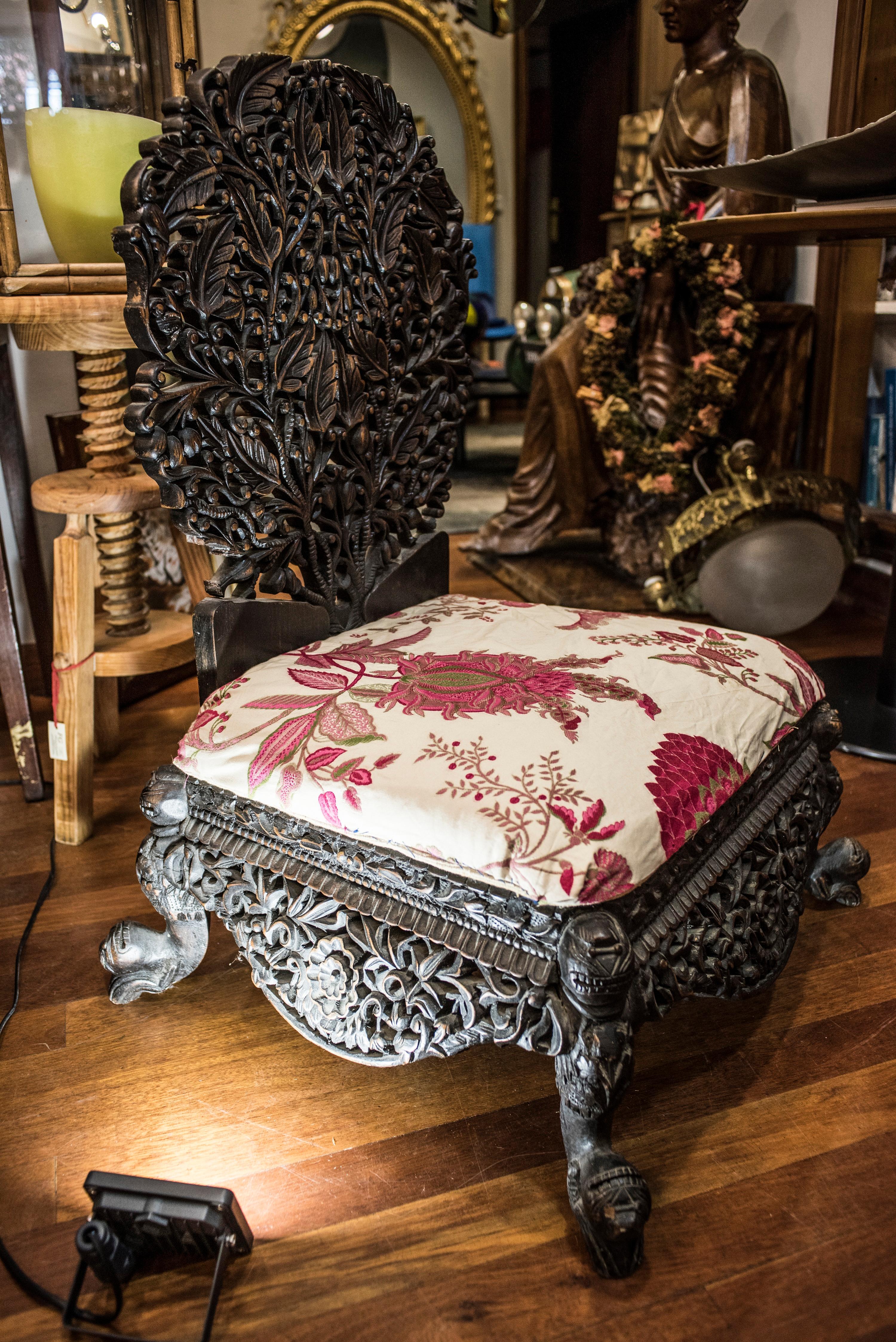 19thcentury Anglo-Raj Indian Black Carved Floral Hardwood Child Chair  7