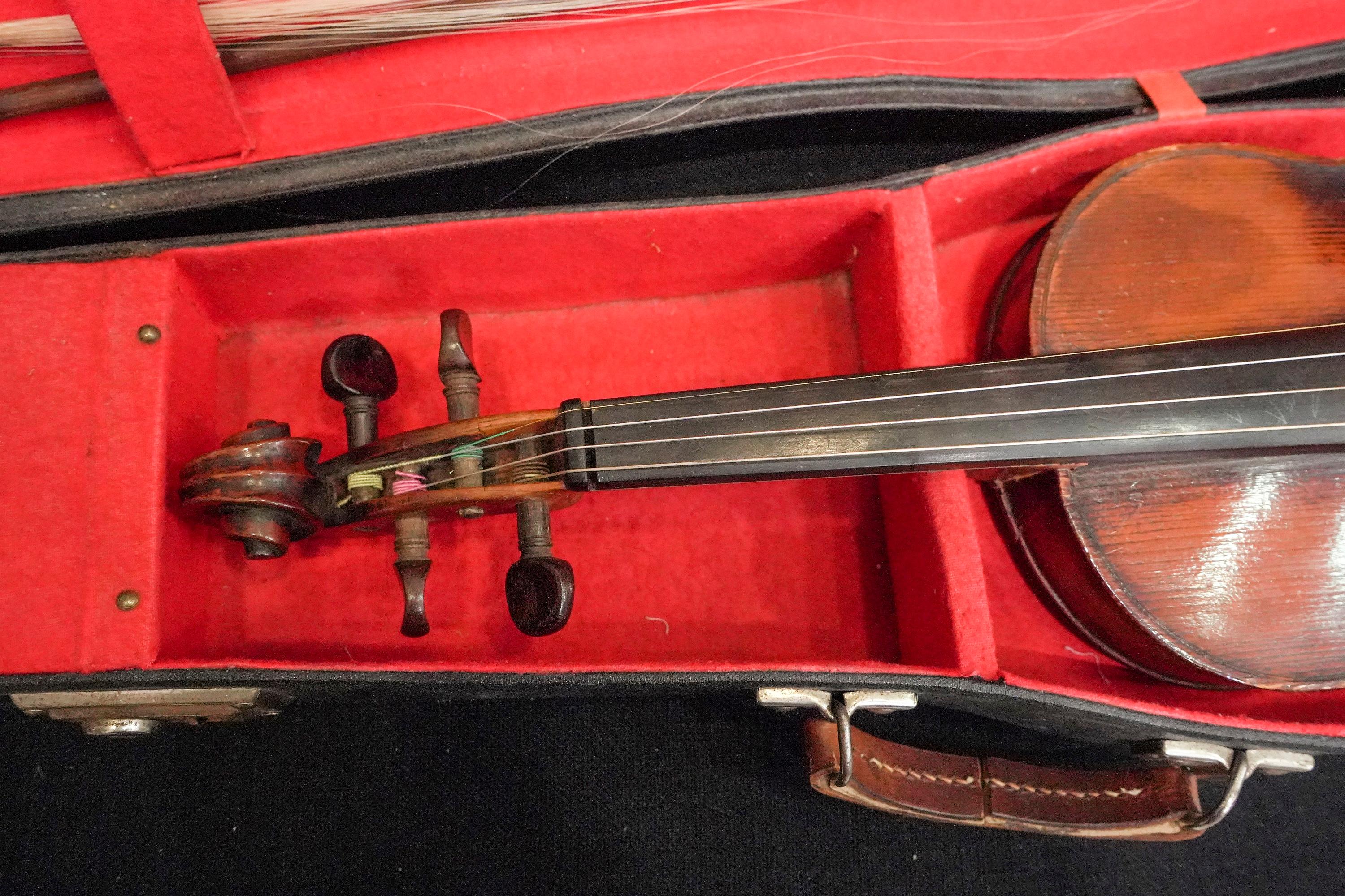 Baroque 19th Century Carlo Bergonzi Luthier Style Violin, with Label, circa 1860