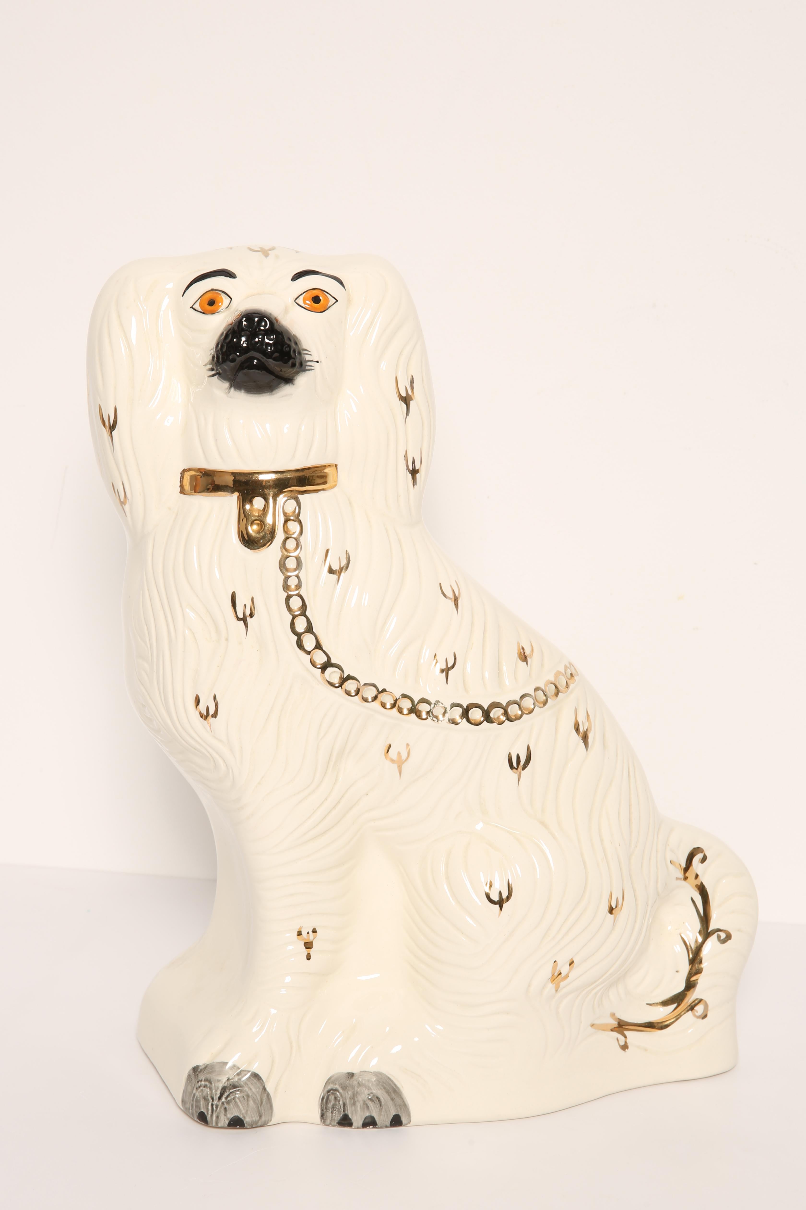 Englische Yorkshire-Hundeskulptur aus Keramik des 19. Jahrhunderts Staffordshire England 1960er Jahre (Italienisch) im Angebot