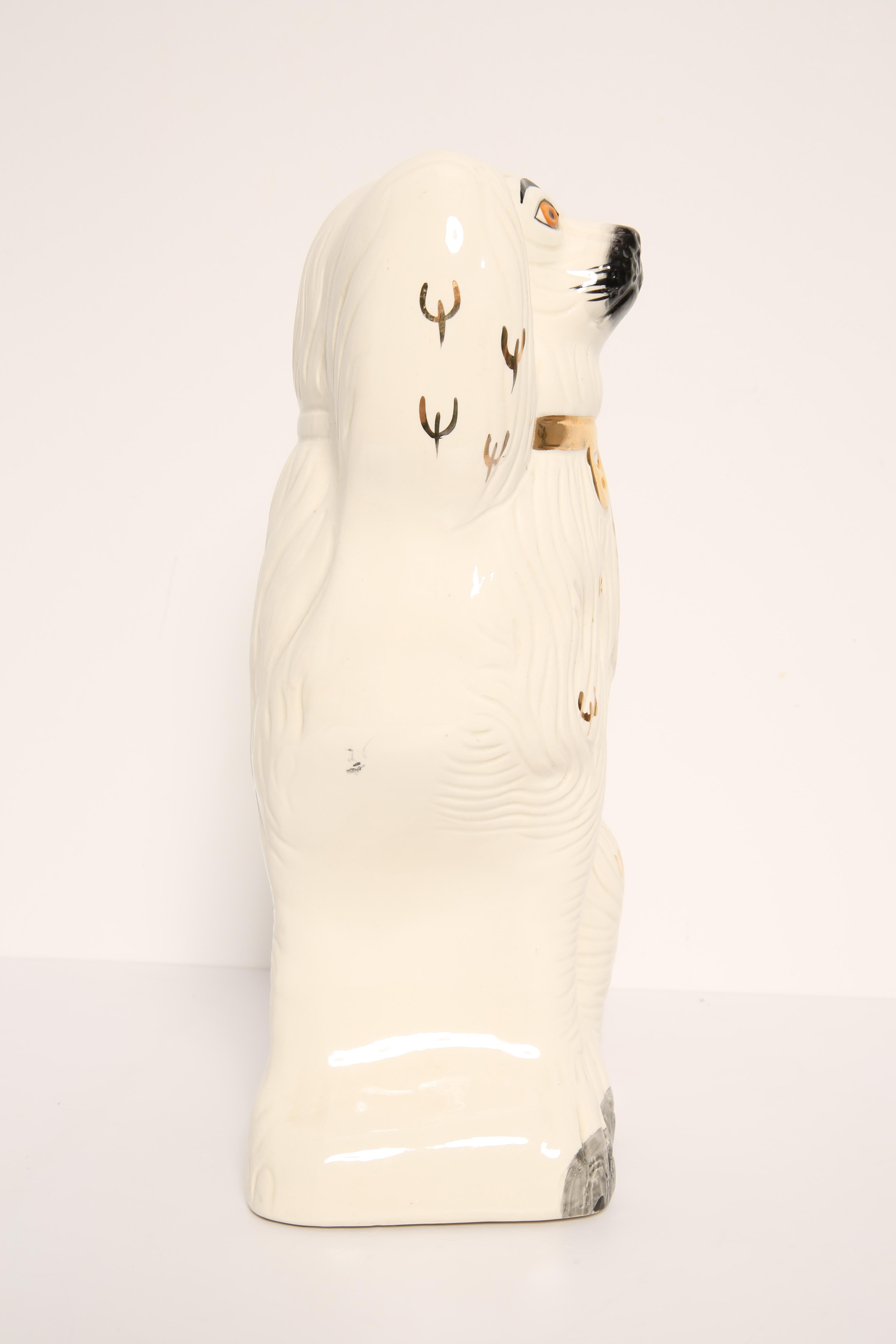 Englische Yorkshire-Hundeskulptur aus Keramik des 19. Jahrhunderts Staffordshire England 1960er Jahre im Angebot 1