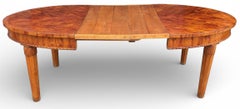 19th-Century Extendable Walnut Dining Table - Italy