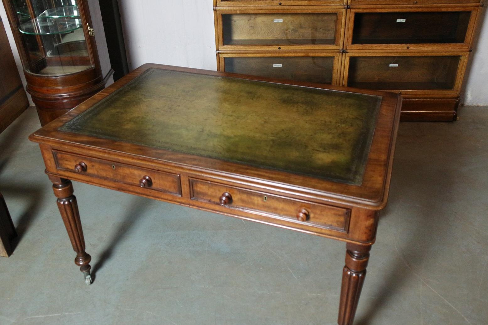 Mid-19th Century 19th Century Victorian Writing Table