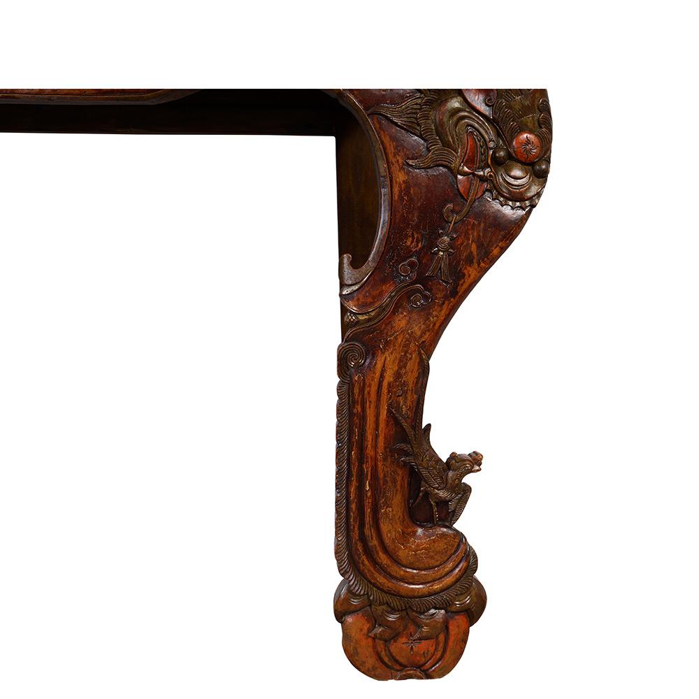 Table d'entrée/table d'entrée chinoise ancienne du 19ème siècle en laque rouge sculptée en vente 1