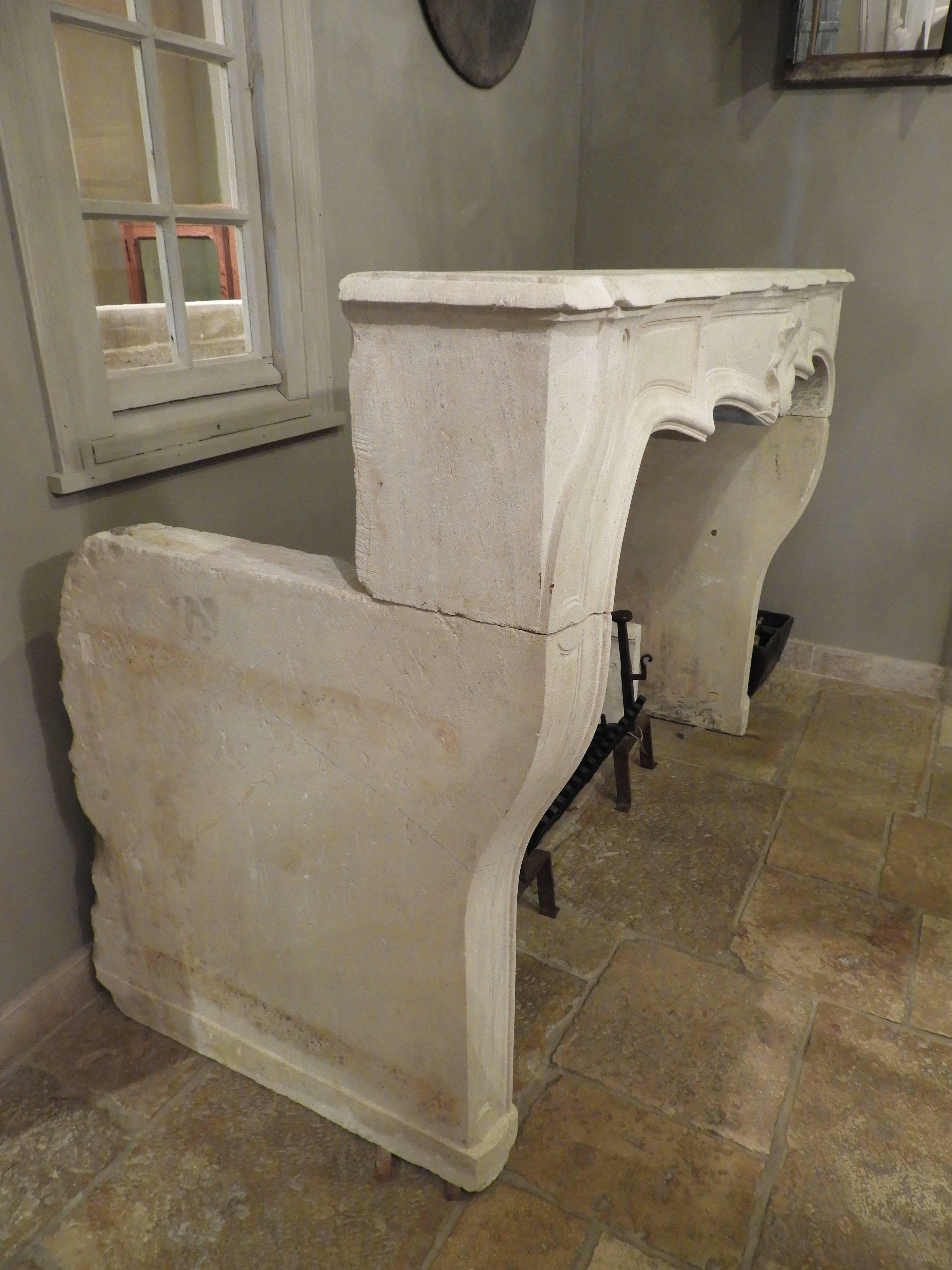 Louis XV 19the Century Hand-Carved Louis 15 Fireplace in Limestone For Sale
