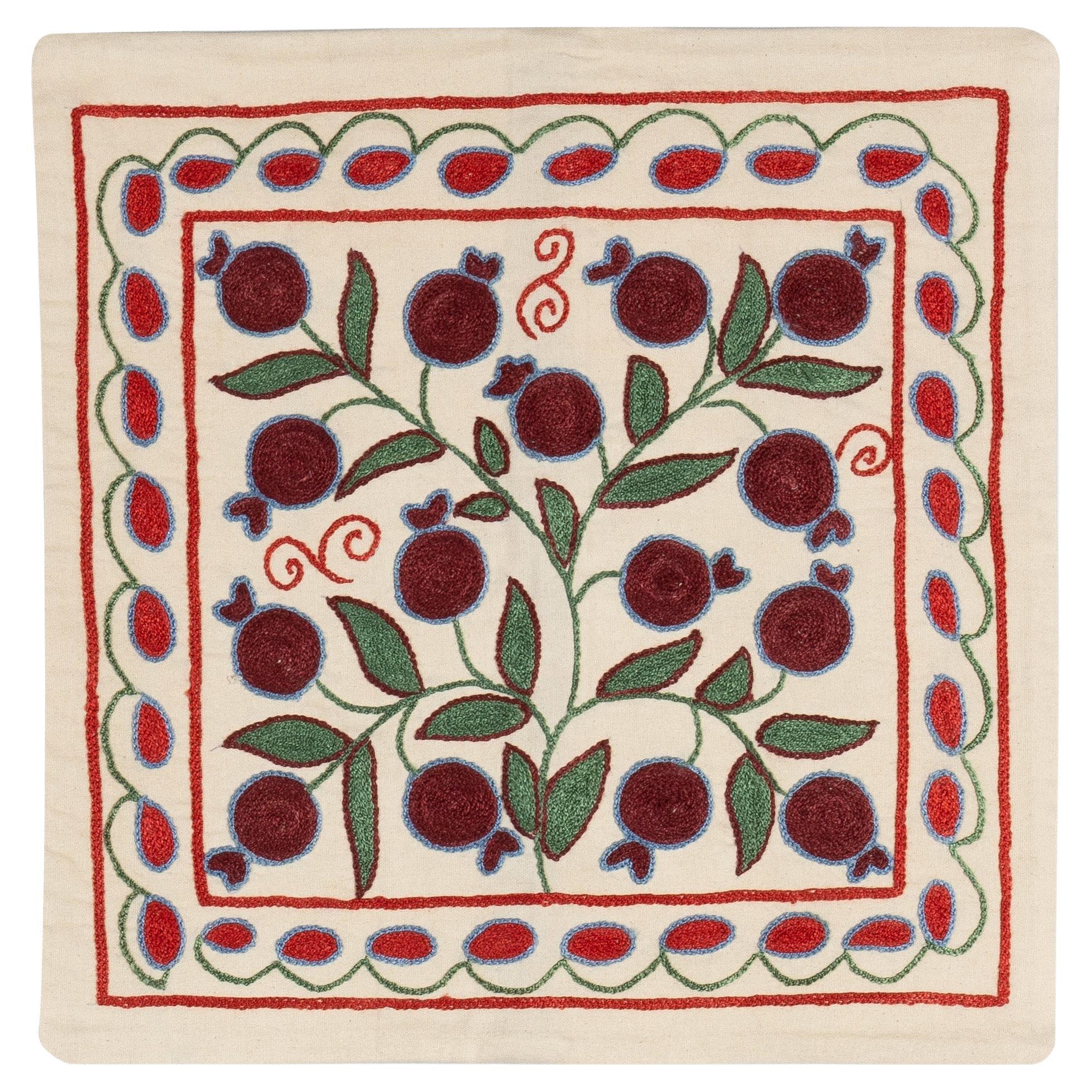 19 "x19" New Pomegranate Tree Design Lace Pillow, Silk Embroidery Cushion Cover (housse de coussin en broderie de soie) en vente