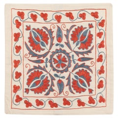 19 "x19" Housse de coussin rouge en soie brodée à la main, oreiller à motif floral