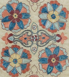 Suzani Suzani-Kissenbezug mit Blumenmuster aus Usbekistan, besticktes Kissen, alle Seide