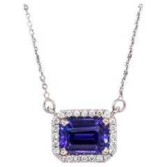 Collier de 1ct AAA Tanzanite avec halo de diamant Nature en or blanc 14K  EM 7x5mm