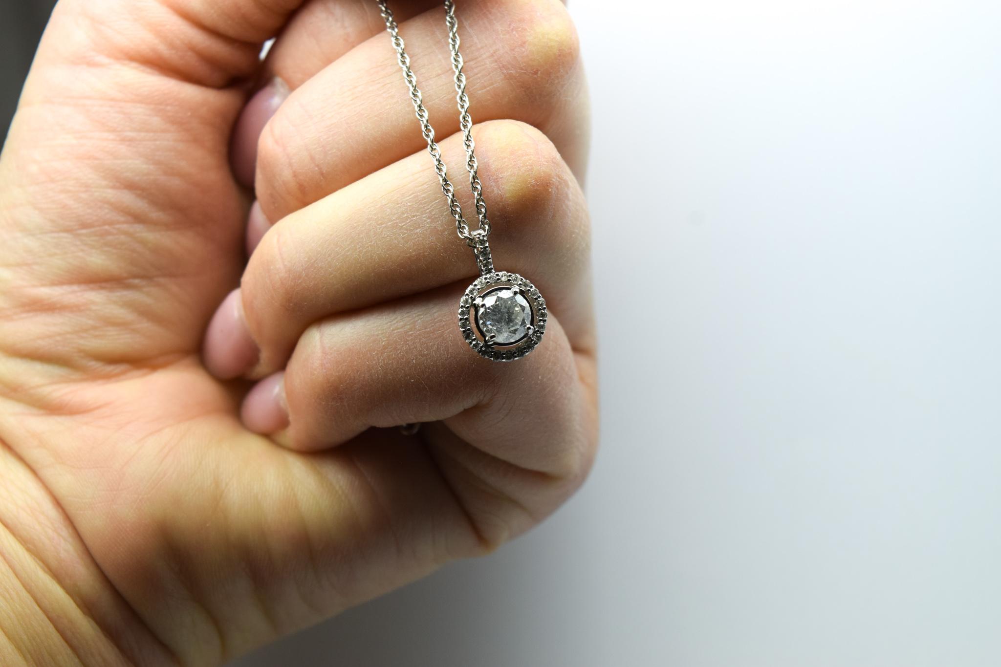 1ct Center Diamond pendant necklace 14KT gold halo diamond necklace For Sale 4