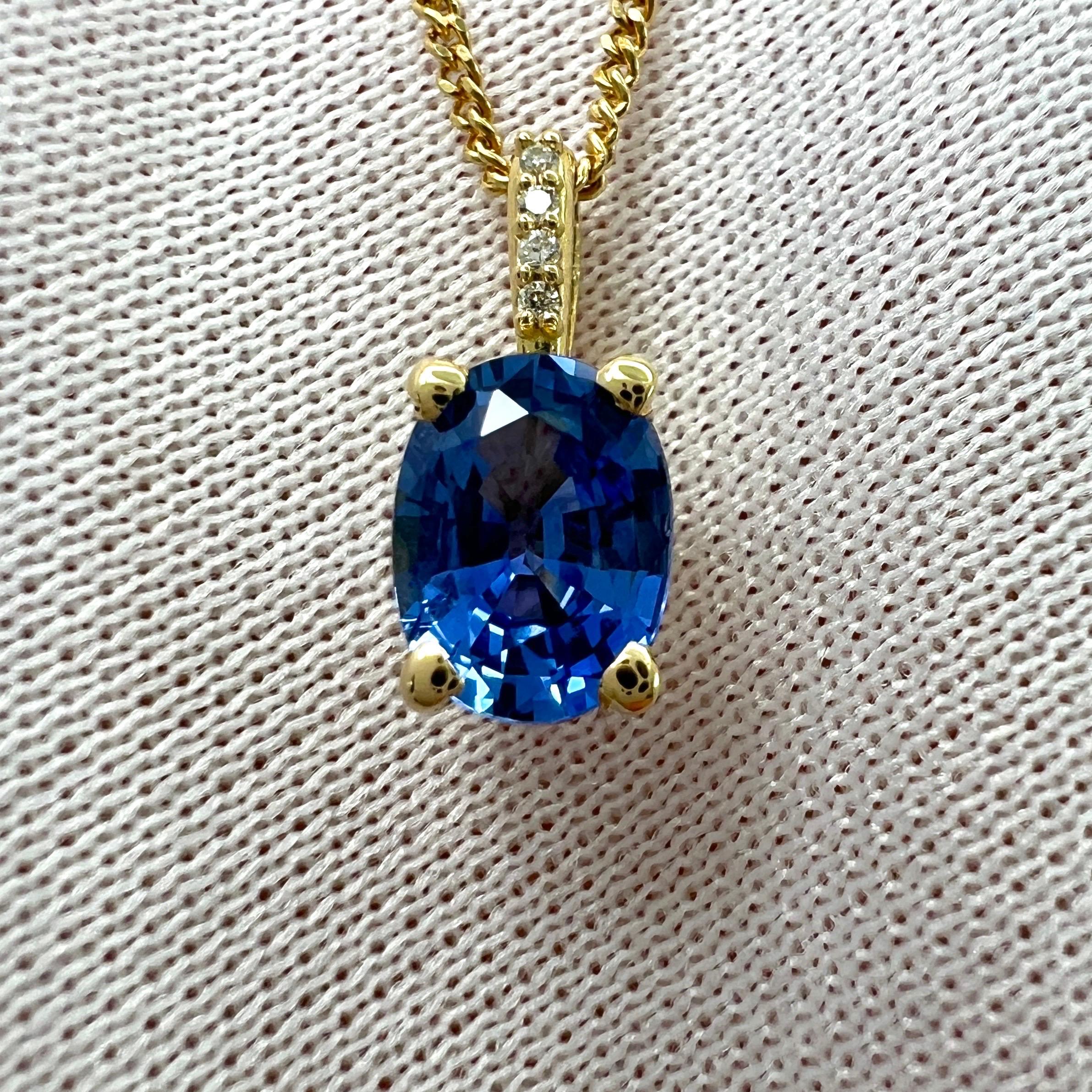1ct Cornflower Blue Ceylon Sapphire 18k Yellow Gold Diamond Hidden Halo Pendant en vente 6