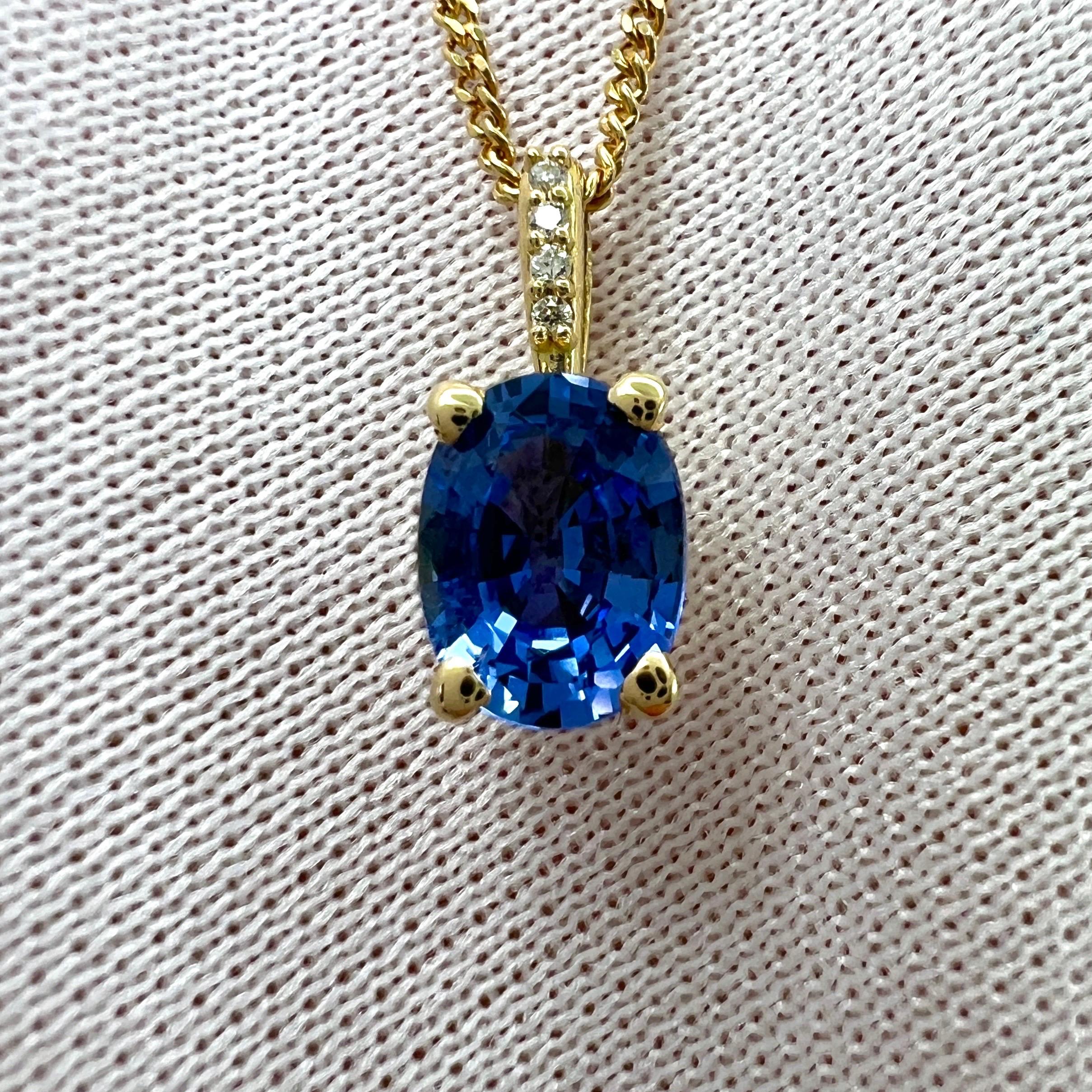 1ct Cornflower Blue Ceylon Sapphire 18k Yellow Gold Diamond Hidden Halo Pendant For Sale 3