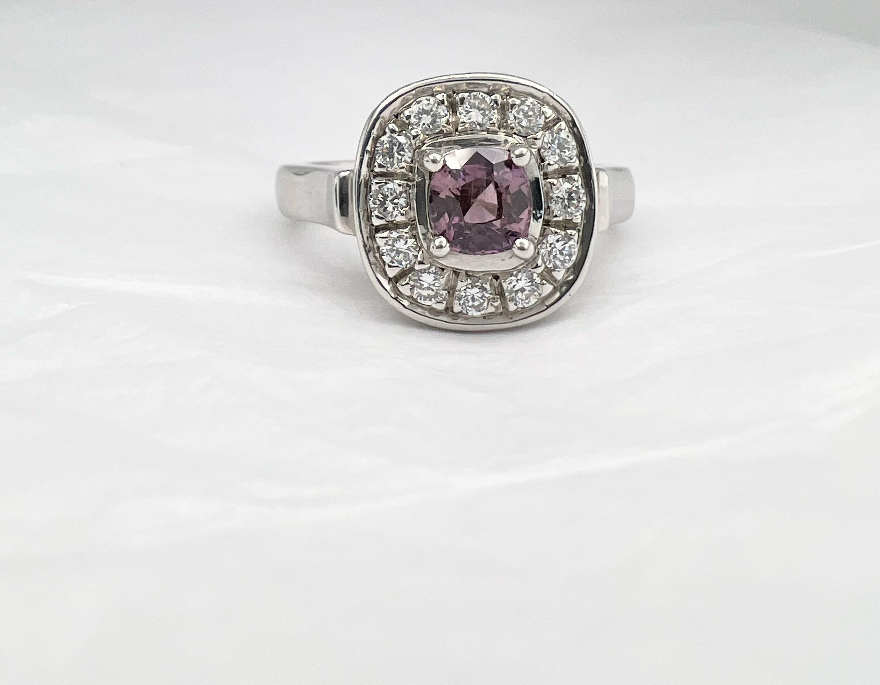 Taille coussin Bague saphir rose 1ct à taille coussin en vente