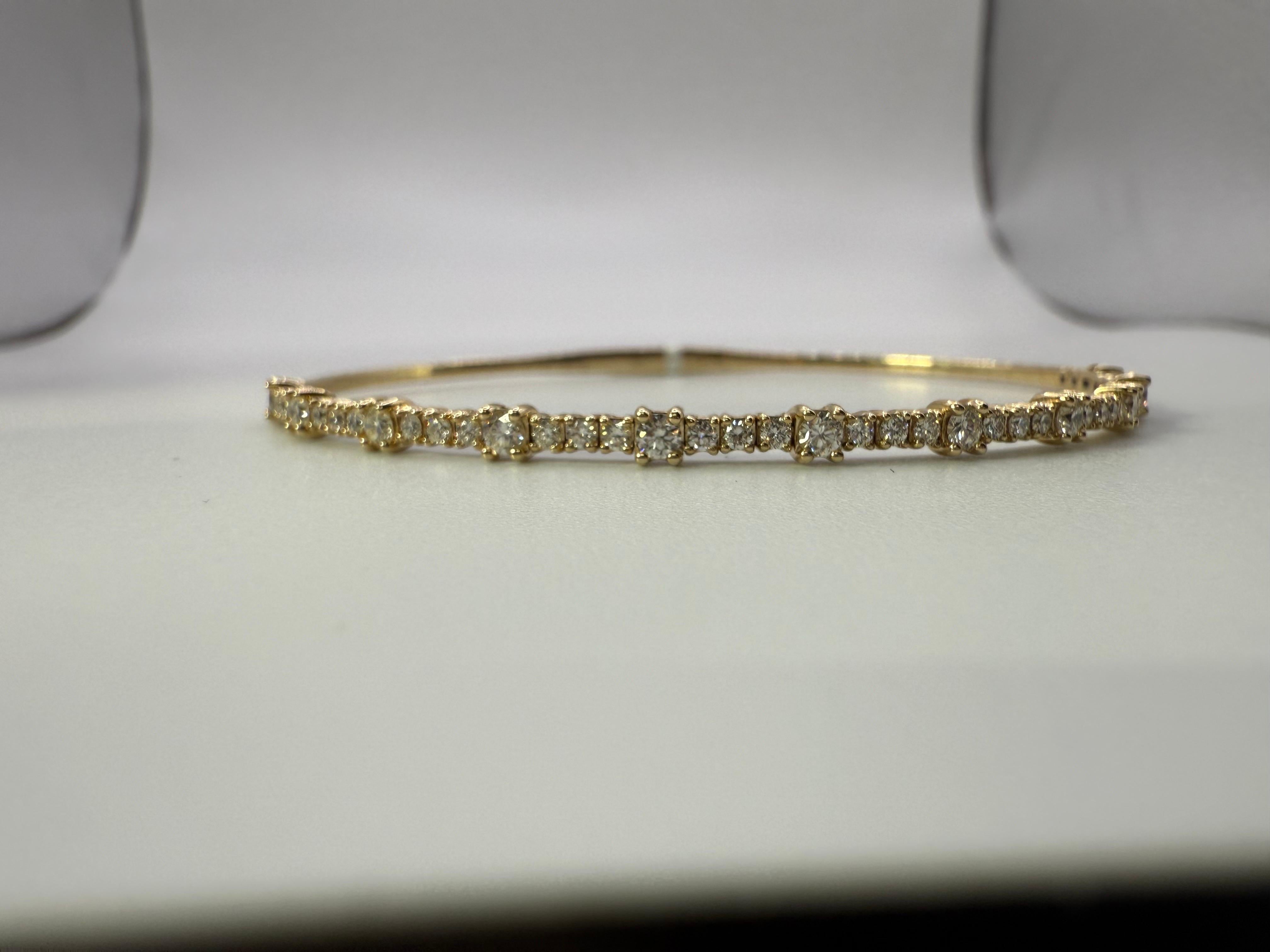1ct diamond bracelet bangle flexible diamond bracelet super popular bracelet In condizioni Nuovo in vendita a Jupiter, FL