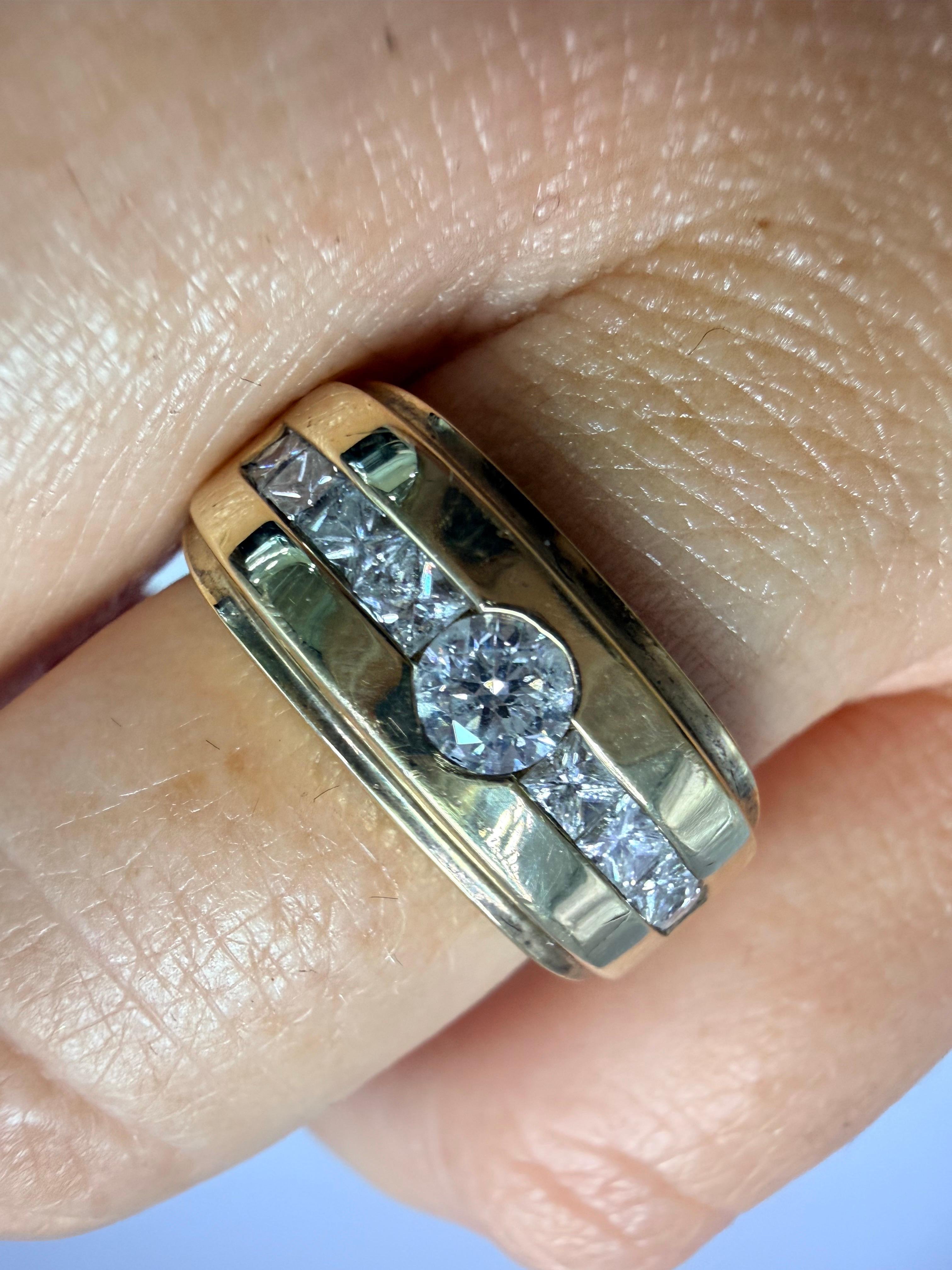 Anello con diamante da 1 carato Fascia nuziale con diamante in oro 14Kt In condizioni Nuovo in vendita a Boca Raton, FL