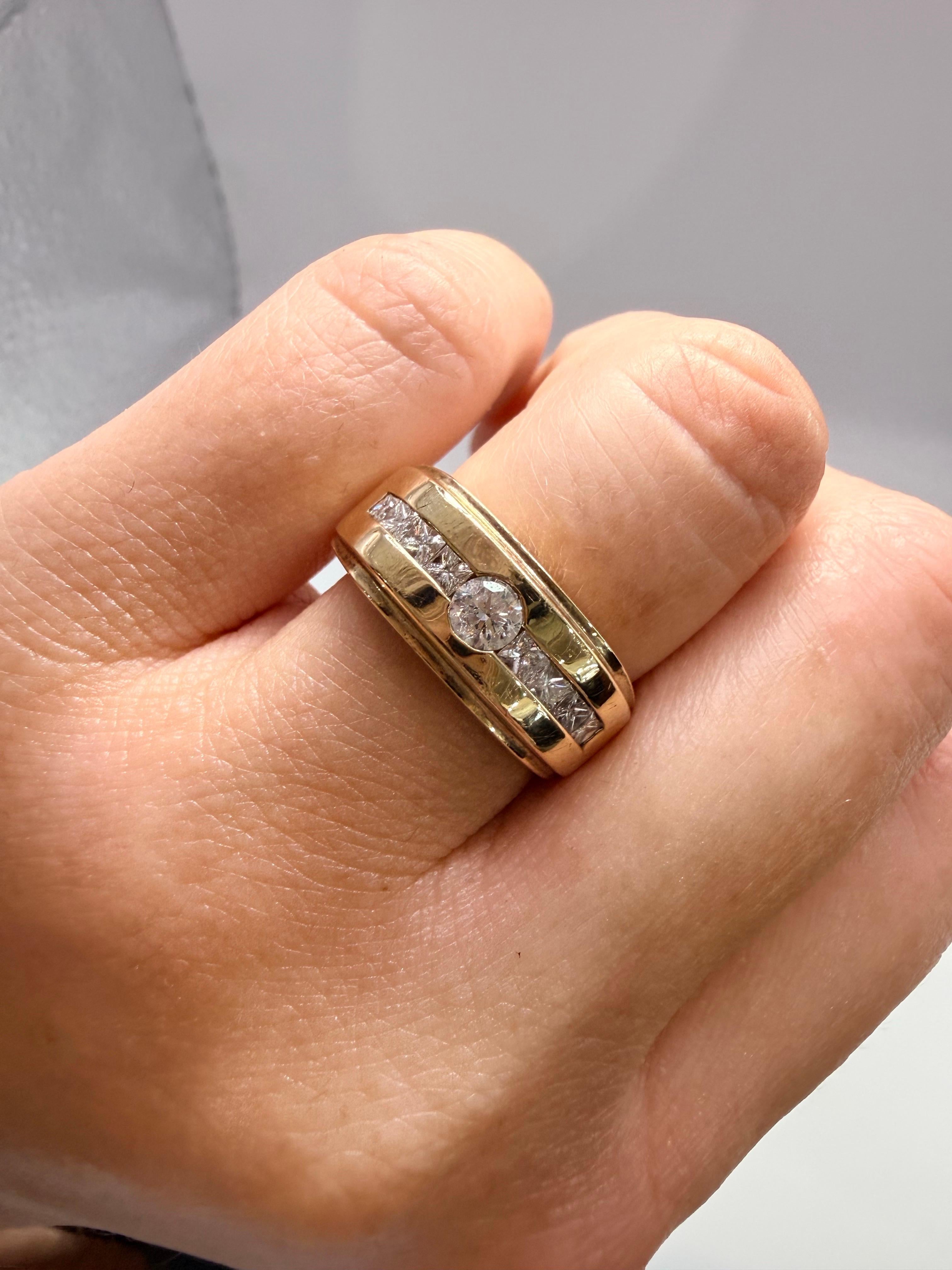 Anello con diamante da 1 carato Fascia nuziale con diamante in oro 14Kt in vendita 3