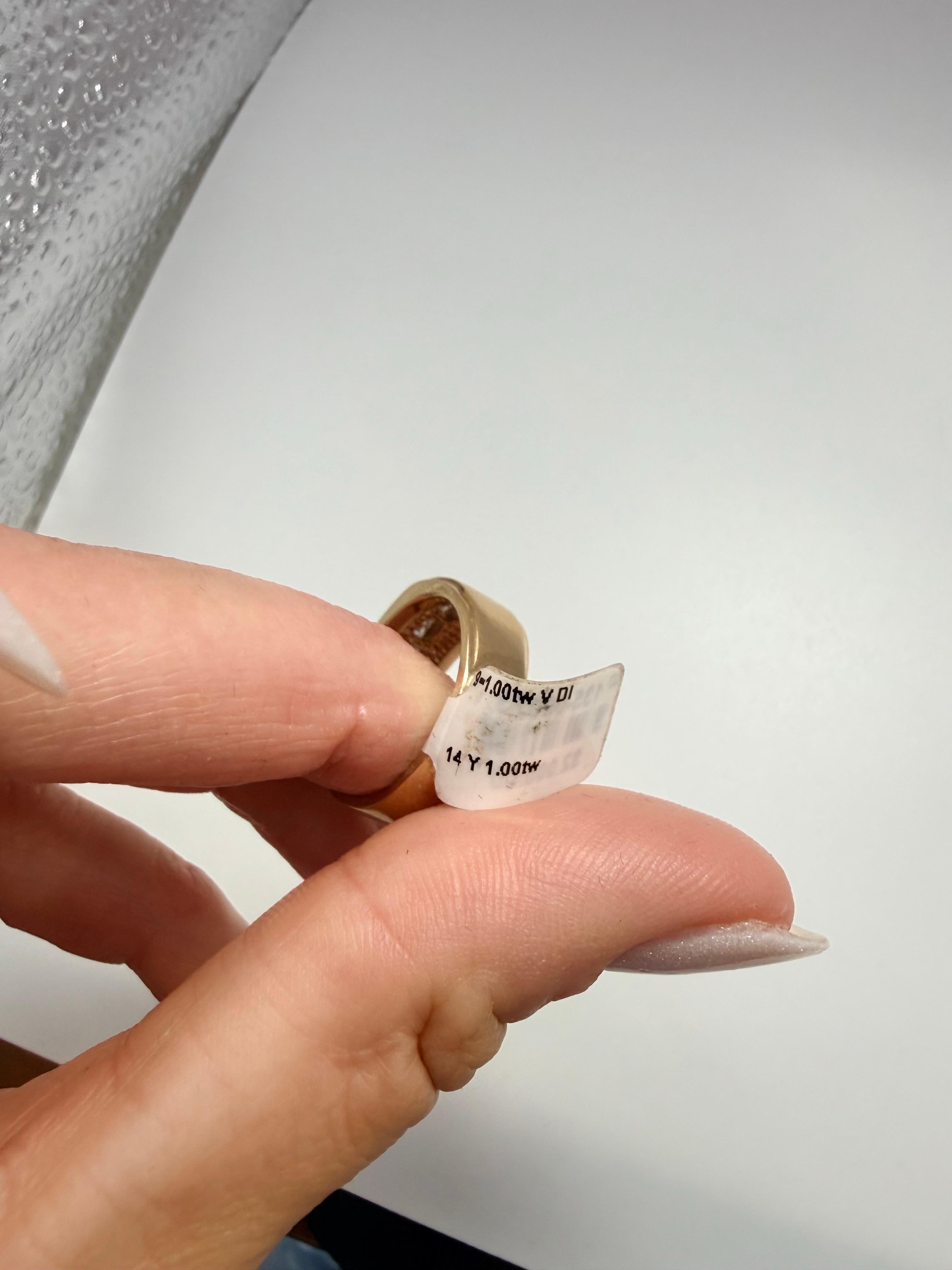 Anello con diamante da 1 carato Fascia nuziale con diamante in oro 14Kt in vendita 4