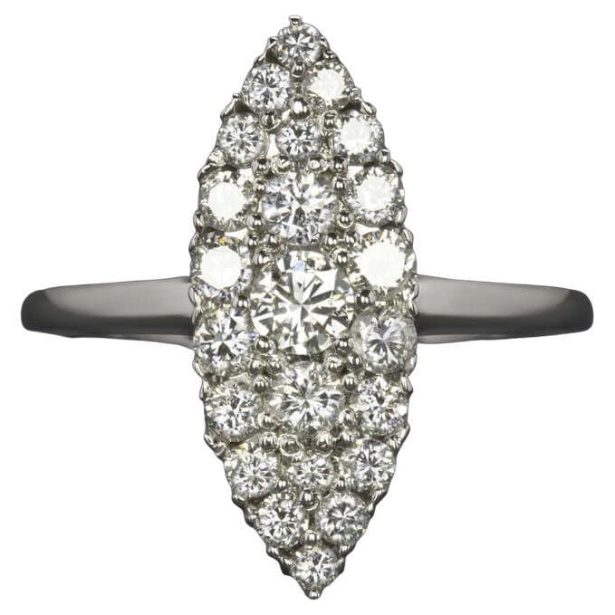 Bague Navette en forme de marquise de 20 m de style vintage avec diamants taille ronde en vente