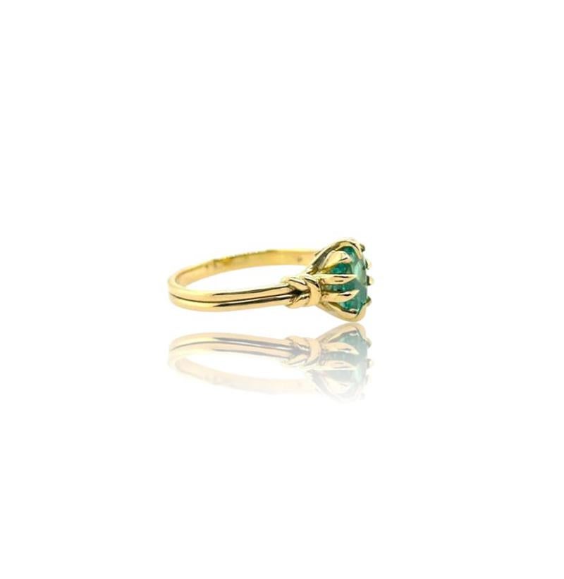 Oval Cut 1ct Emerald and Diamond Reef Knot Ring in 18ct Yellow Gold For Sale