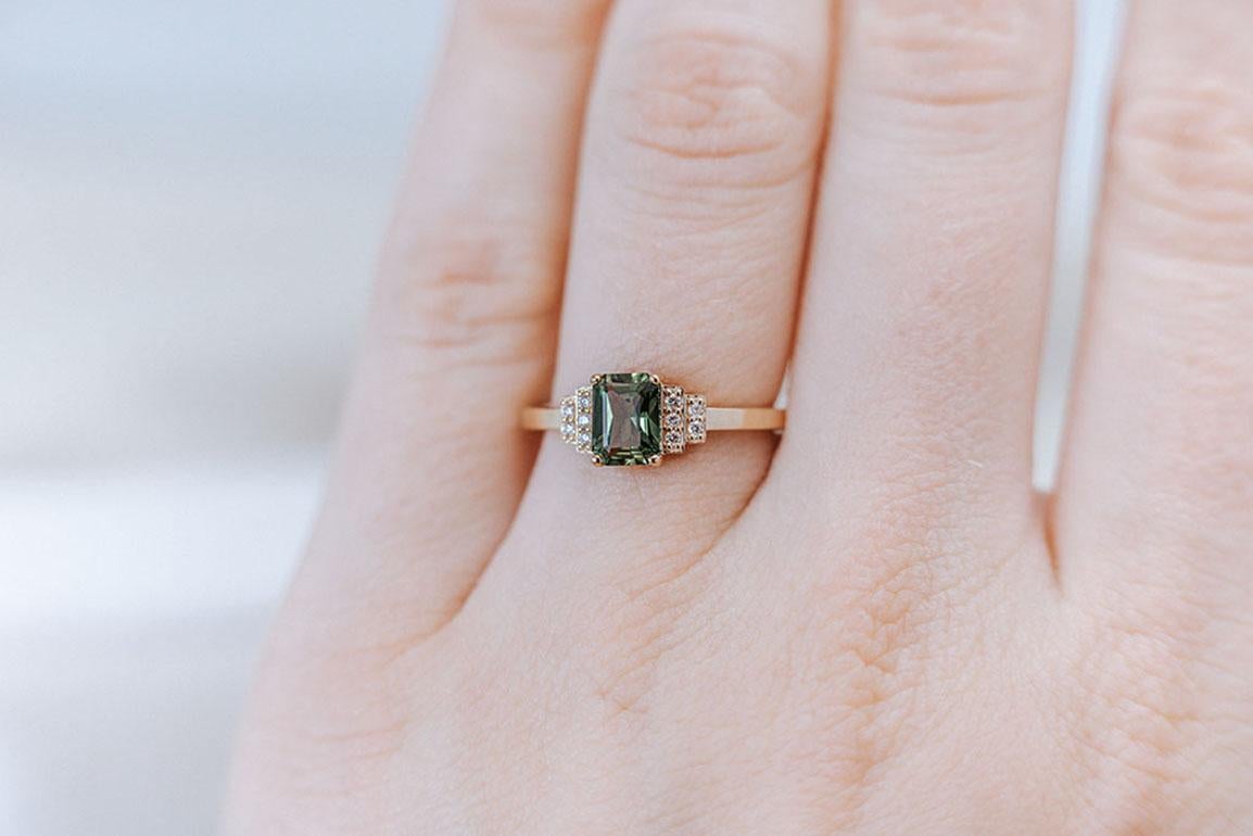 For Sale:  1ct green sapphire and diamonds ring 3