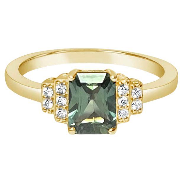 Anillo de zafiro verde y diamantes de 1 ct