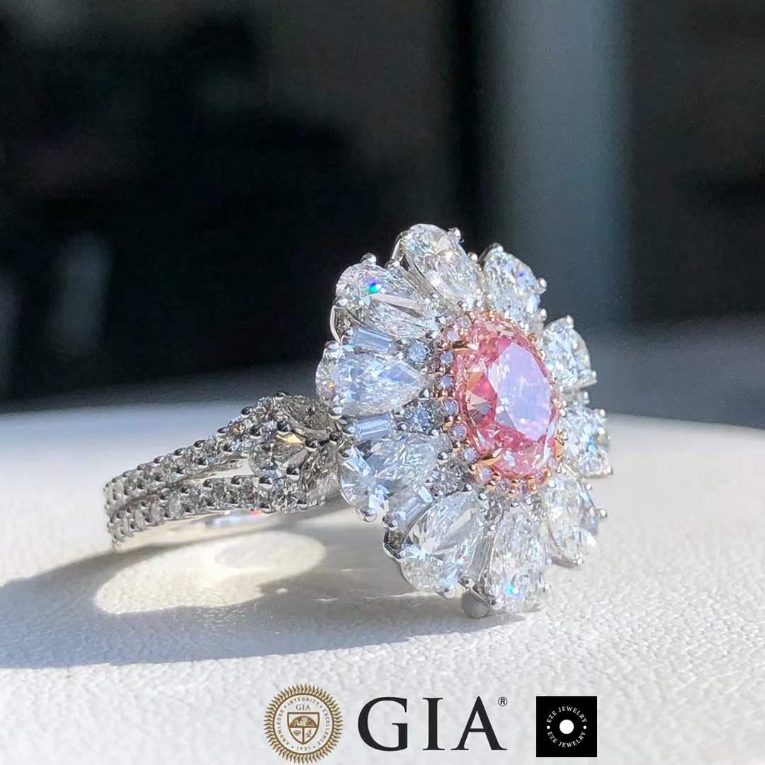 En vente :  Bague en or blanc 18k avec diamant rose clair de 1ct et halo de diamant de 2,80ct 7