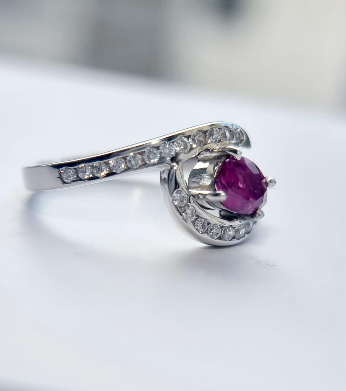 Anillo de zafiro rosa natural de 1 ct Corte pera en venta