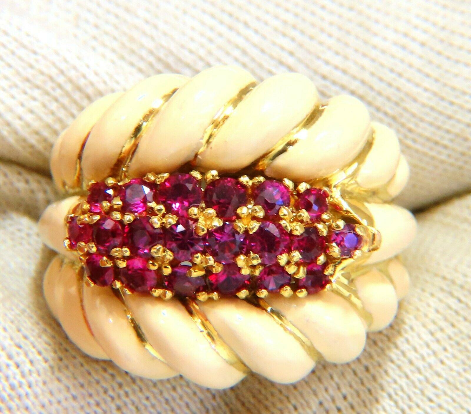 Estate vintage enamel bone deco

1 carat natural round ruby ring.

Ruby plate is interchangeable to optional necklace wear.


Gorgeous enamel detail throughout.

Ring is 22 mm wide

13.5 mm depth

Size 9 1/2.

18 karat yellow gold 28.2 g

$8,000