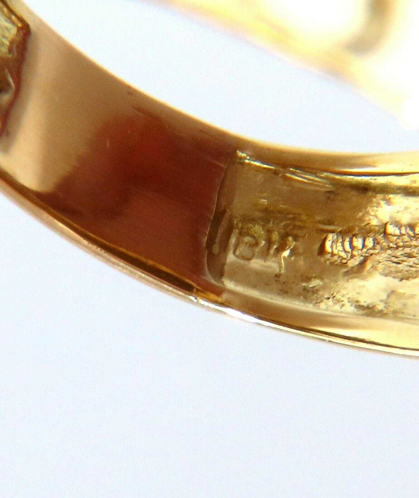 Women's or Men's 1ct Natural Rubies Enamel Estate 18 Karat Gold Ring For Sale