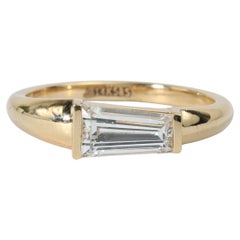 1ct Natural Tapered Baguette Diamond Solitaire Band in 18K Yellow Gold – Unisex