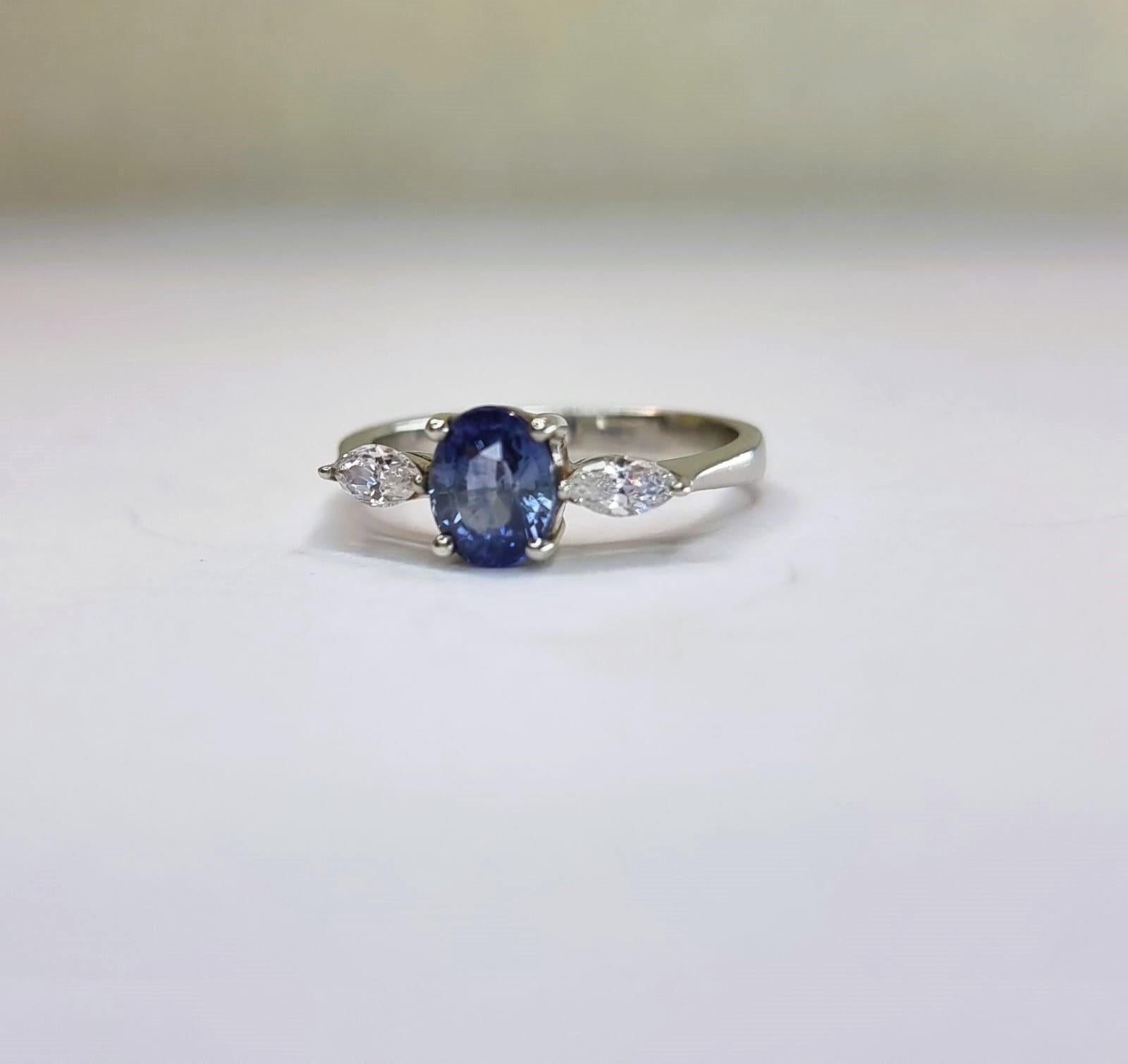 Oval Cut 1ct Natural Oval Blue Sapphire 3 Stone Ring For Sale