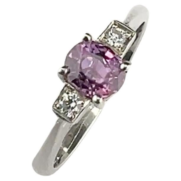 Art nouveau Bague en saphir rose naturel de taille ovale de 1ct avec accents en zircon en vente
