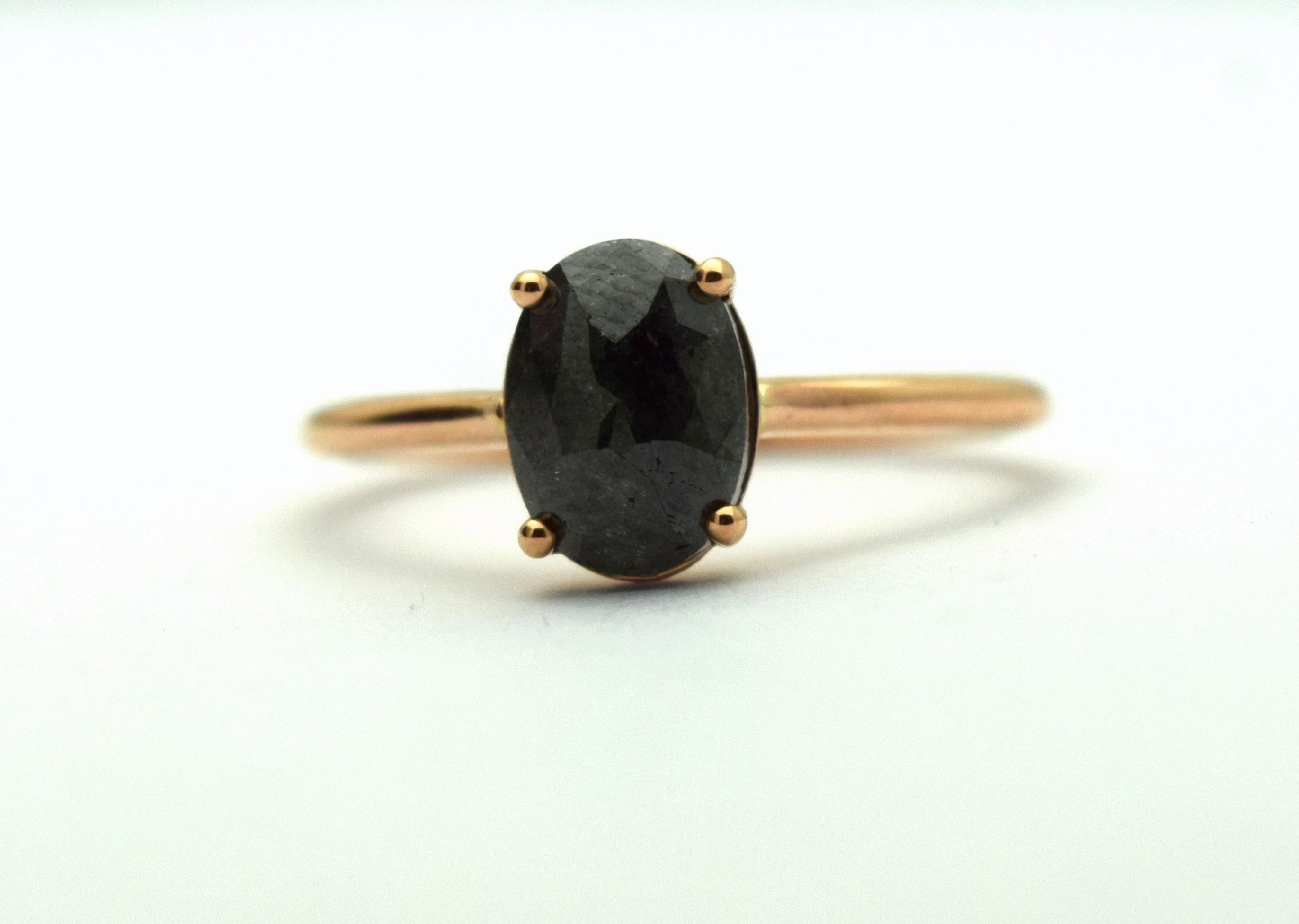 Taille ovale Bague à diamant ovale 1ct Bague de fiançailles Bague à diamant noir Or rose 14KT en vente