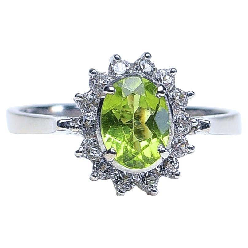 1ct Oval Mint Green Peridot Platinum Silver Ring For Sale