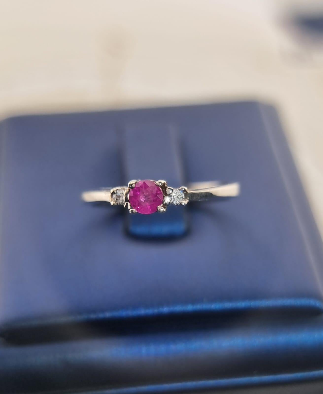 Oval Cut 1ct Oval Natural Pink Sapphire Ring For Sale