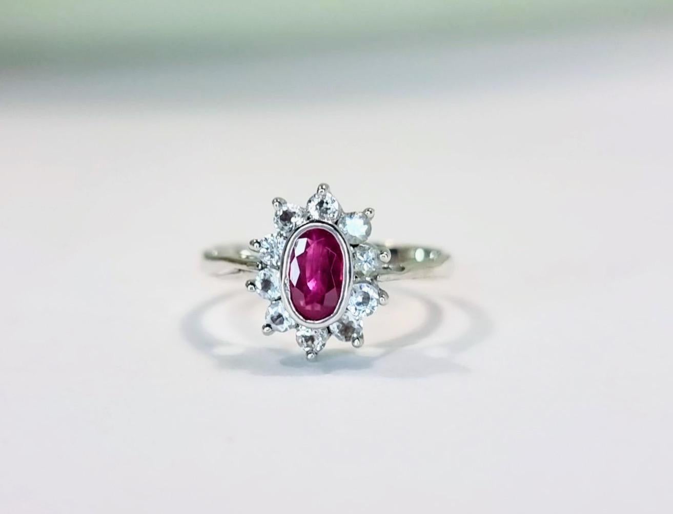 1ct Oval Natural Ruby and White Sapphire Statement Ring in Platinum Silver For Sale 2