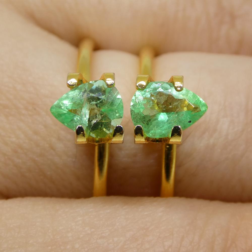 1ct Pair Pear Green Emerald from Colombia In New Condition In Toronto, Ontario