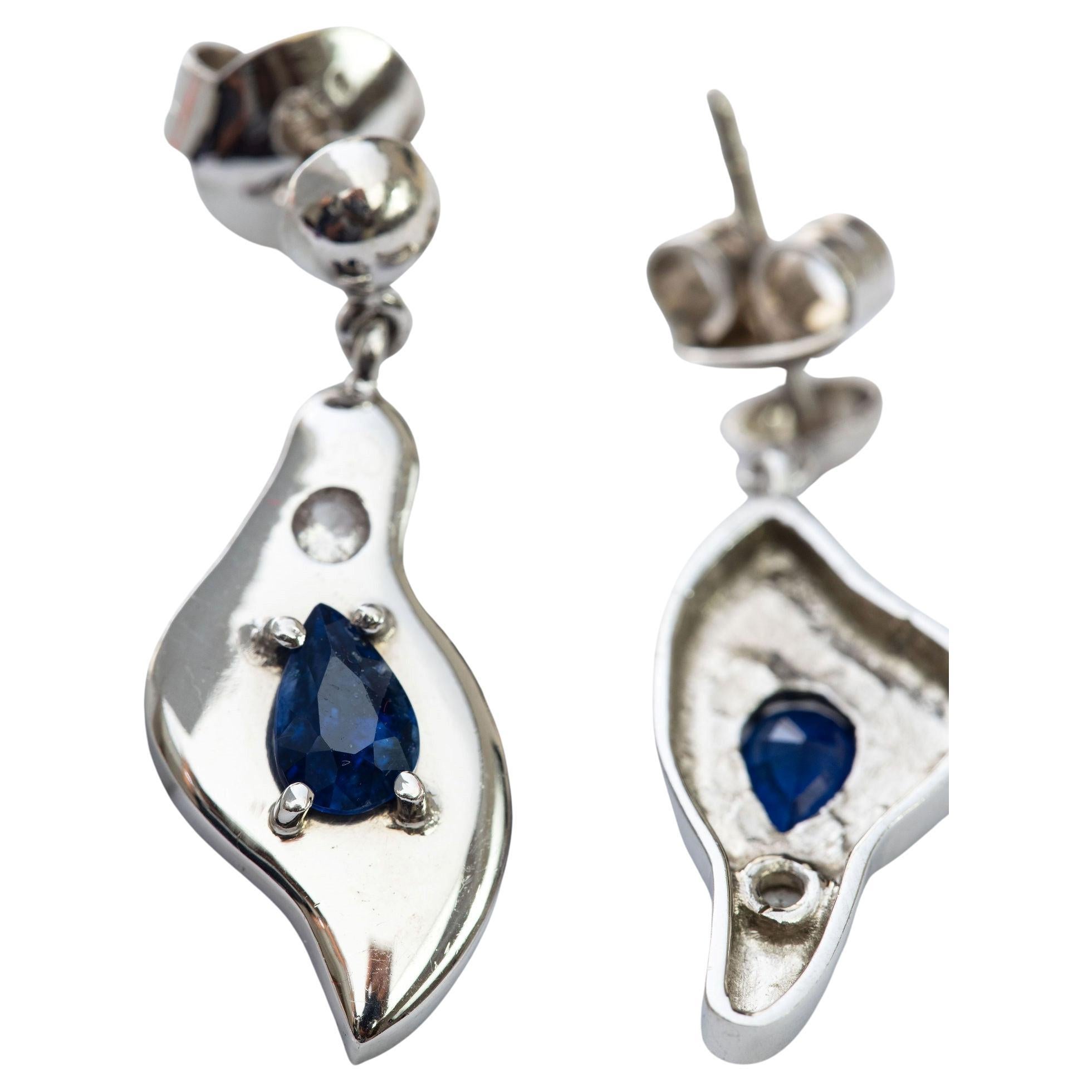 Boucles d'oreilles feuilles en saphir bleu taillé en poire de 1ct Neuf - En vente à Lanham, MD