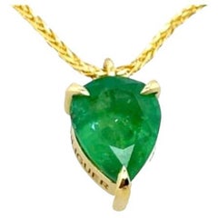 1ct Pear Cut Emerald Anhänger Halskette in 18k Gold