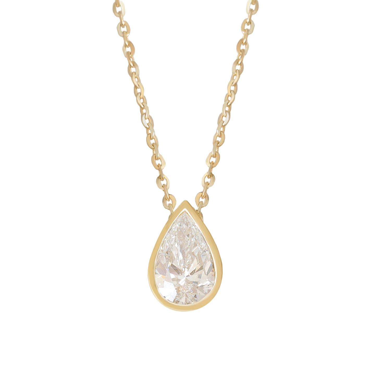 Collier avec pendentif en diamant 1CT en forme de poire Sertissage avec lunette.

D E T A I L S :
♥ Diamants :
• Diamant naturel exempt de conflit, 1,0CT, couleur H, pureté SI2. Certifié GIA.
Or : or massif 14K. Or jaune, blanc ou rose. 
Longueur de