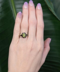 1Kt Peridot Ring mit natürlichen Diamant-Akzenten: Massiv 14K Gold, Smaragdschliff 7x5mm