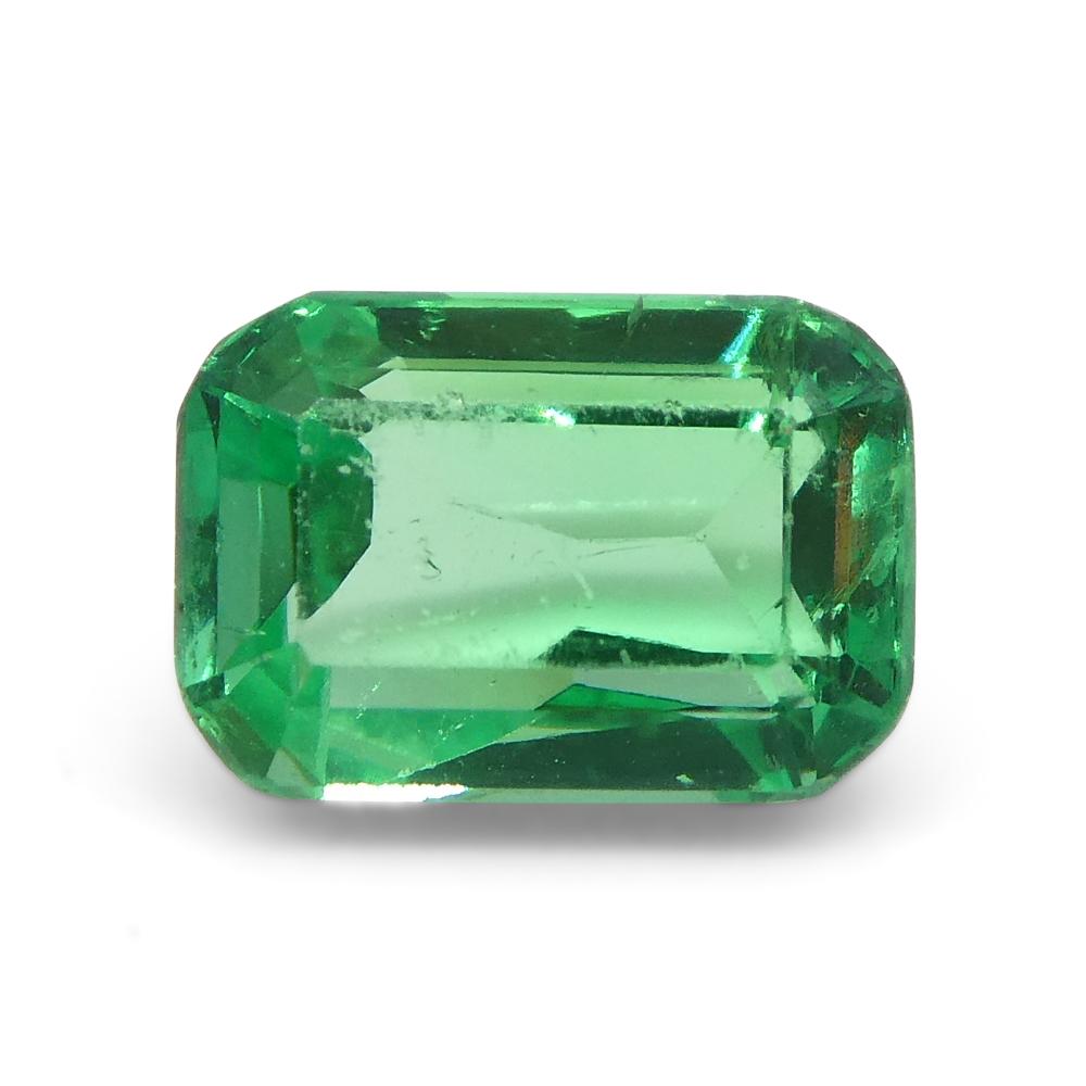 Women's or Men's 1ct Rectangular Cushion Green Emerald from Colombia For Sale