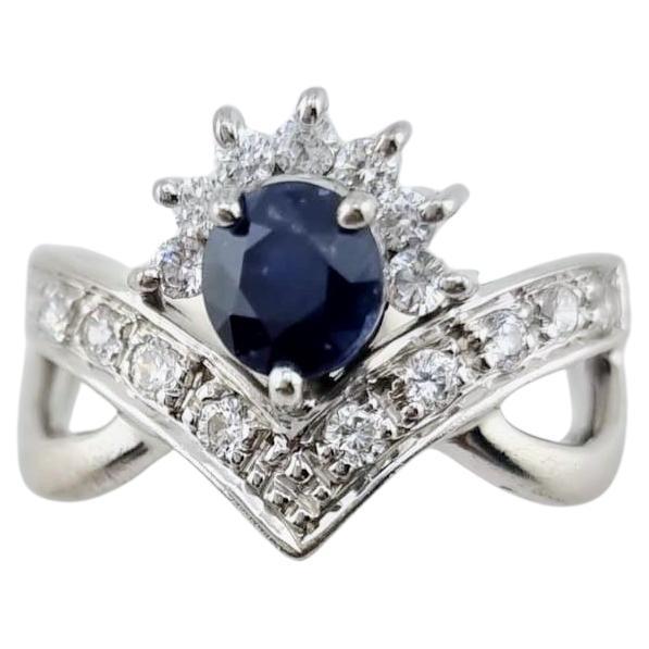 Anello a grappolo con zaffiro blu 1ct taglio rotondo Nature non trattato In condizioni Nuovo in vendita a Lanham, MD