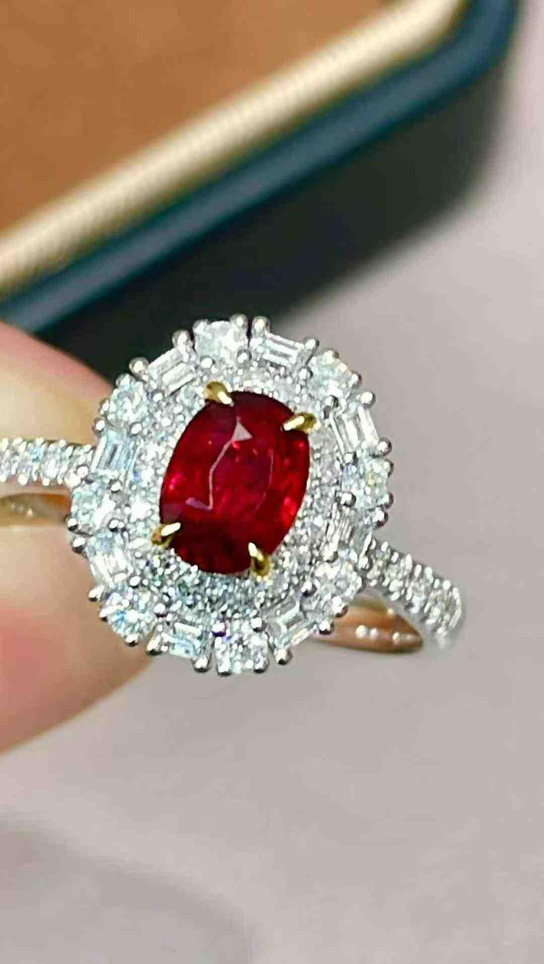 1ct Rubin Halo-Cocktailring mit 0,98ct weißen Diamanten in 18K Weißgold im Angebot 8