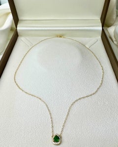 Collar Lágrima Halo Tsavorita y Diamante 1ct Oro 18k